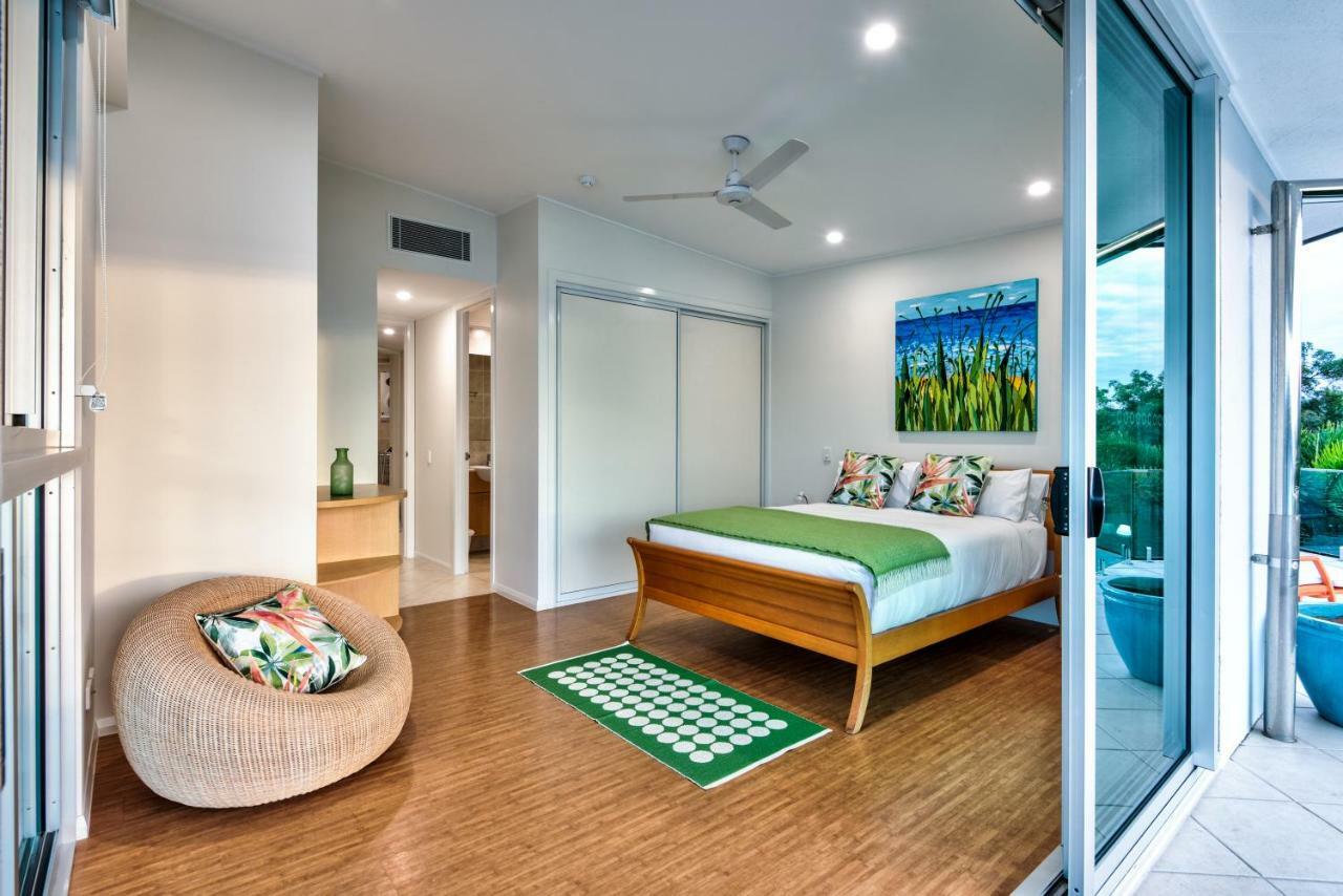 Pavillions Penthouse 25 - Luxury Waterfront Apartment With Private Roof Top Pool And Buggy Hamilton Island Exterior photo